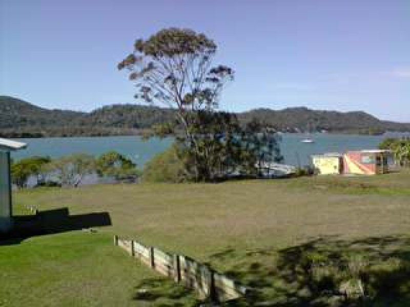 92 Wahine Drive, Russell Island QLD 4184