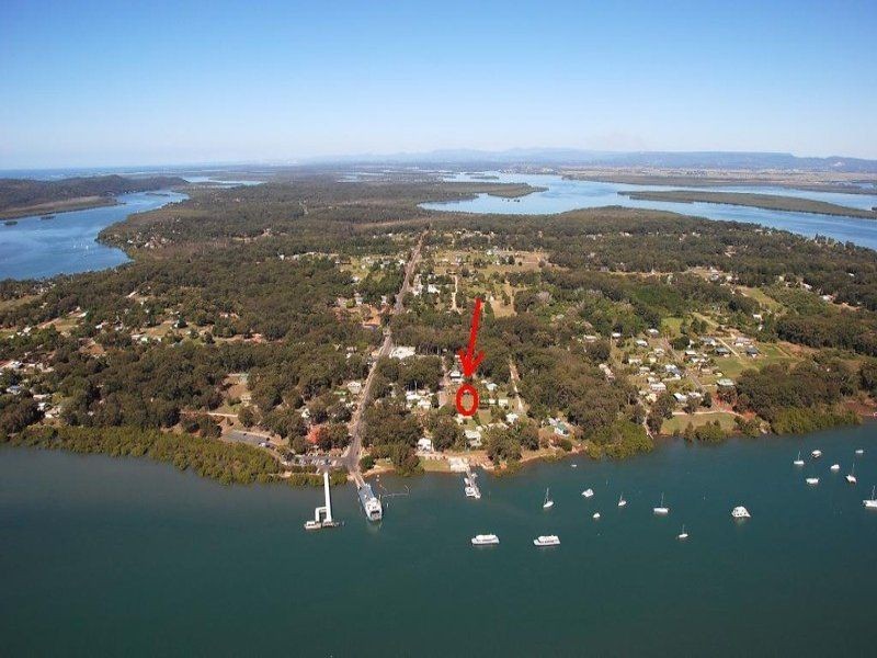 8 Bayview Road, Russell Island QLD 4184