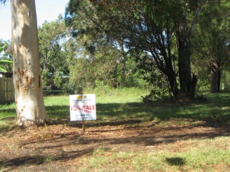 26 Guthrie Street, Russell Island QLD 4184