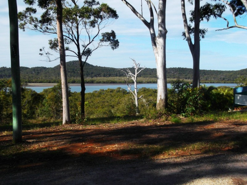 17 Aquamarine Avenue, Russell Island QLD 4184