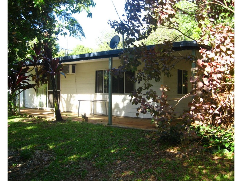 13 Kings Road, Russell Island QLD 4184