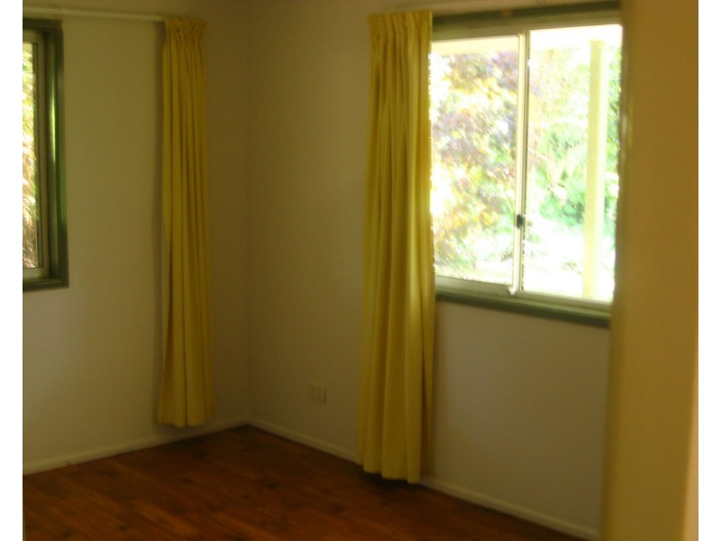 13 Kings Road, Russell Island QLD 4184