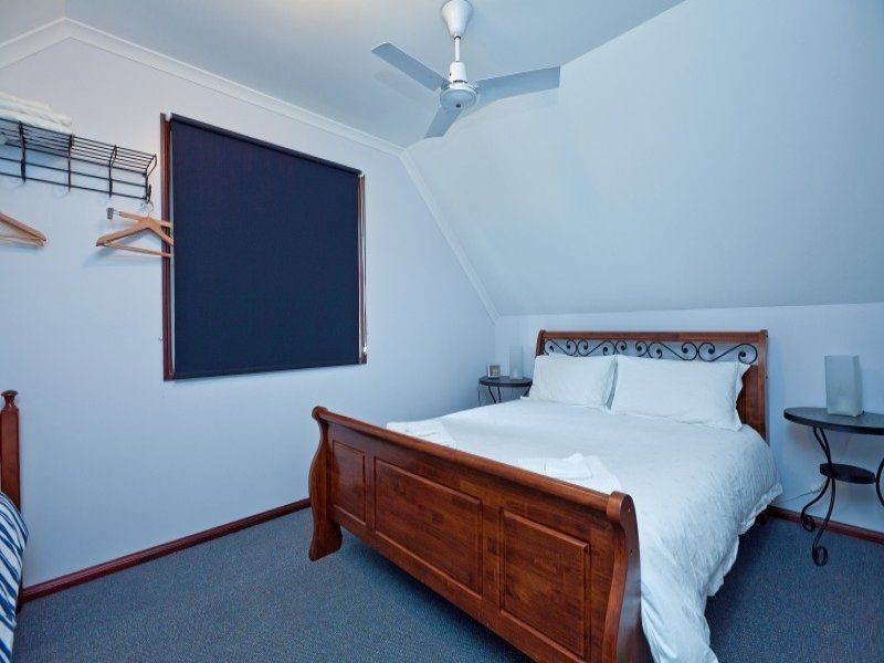 Russell Island QLD 4184