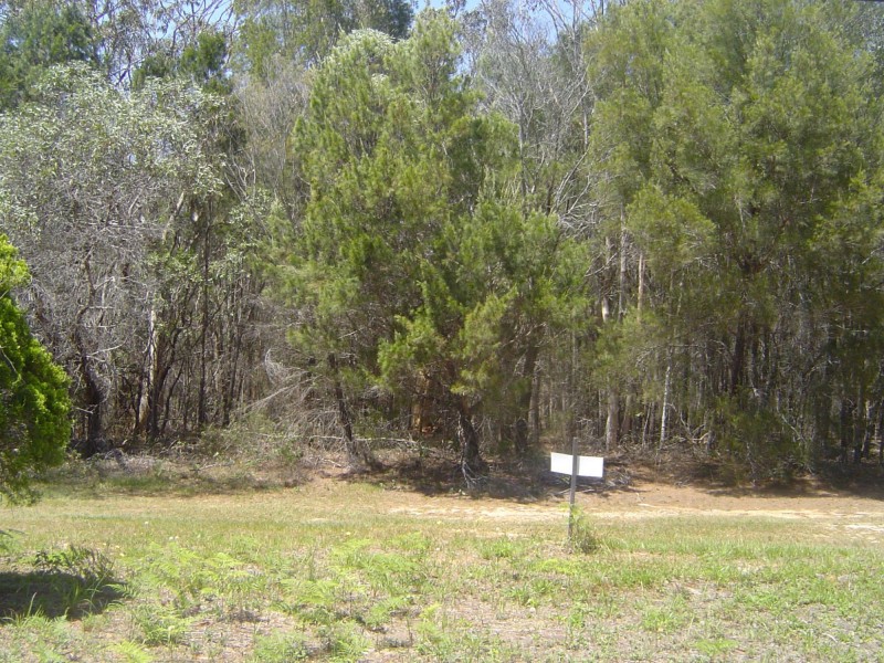 18 Beaumont Drive, Russell Island QLD 4184
