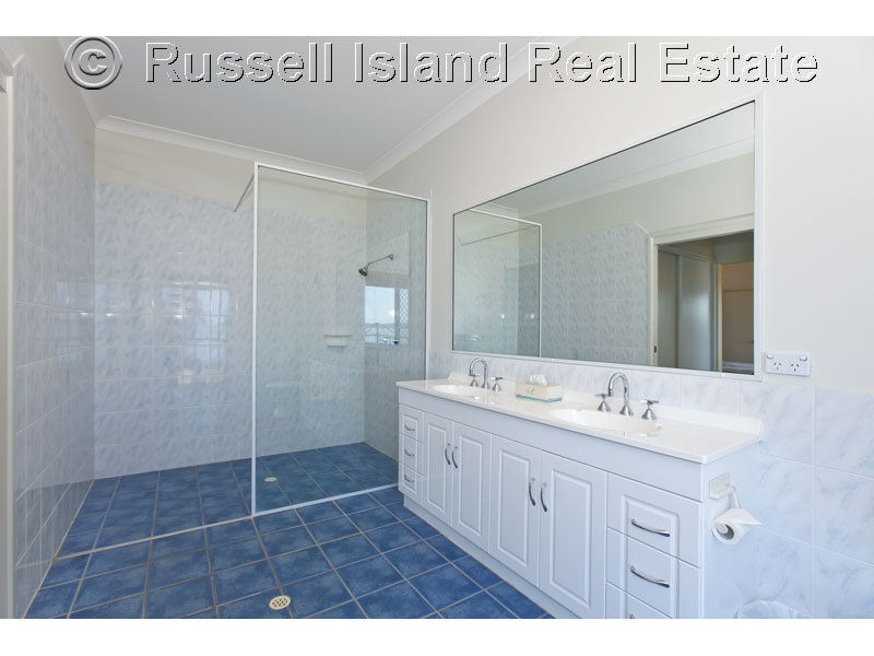 Russell Island QLD 4184