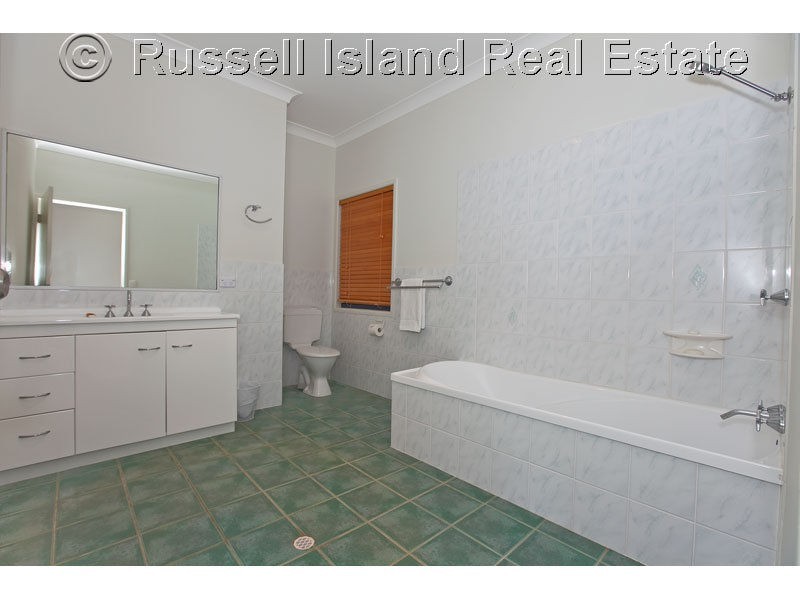 Russell Island QLD 4184
