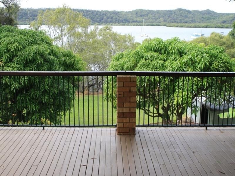 Russell Island QLD 4184