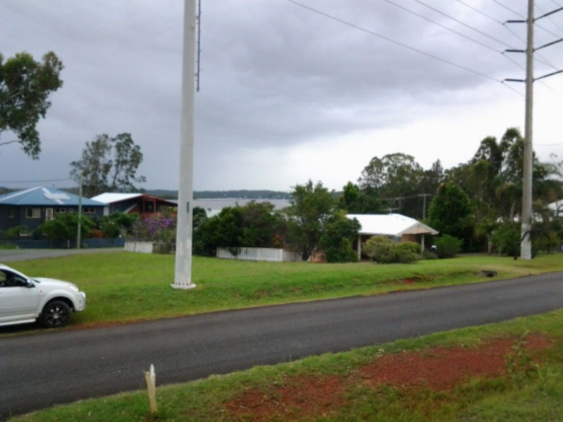 127 Canaipa Point Drive, Russell Island QLD 4184