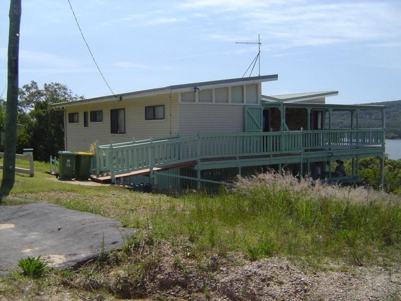 14 Leichhardt Terrace, Russell Island QLD 4184