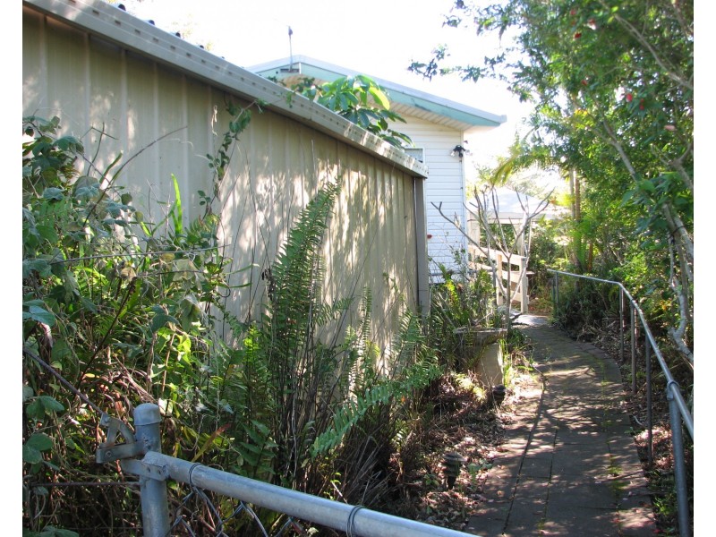 17 Patterson St, Russell Island QLD 4184