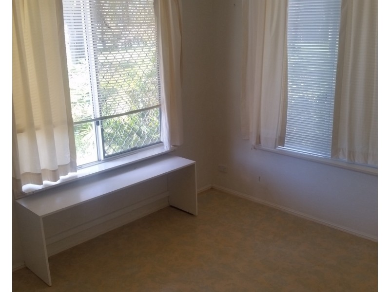 17 Patterson St, Russell Island QLD 4184