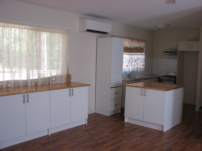 61 Kennedy Ave, Russell Island QLD 4184