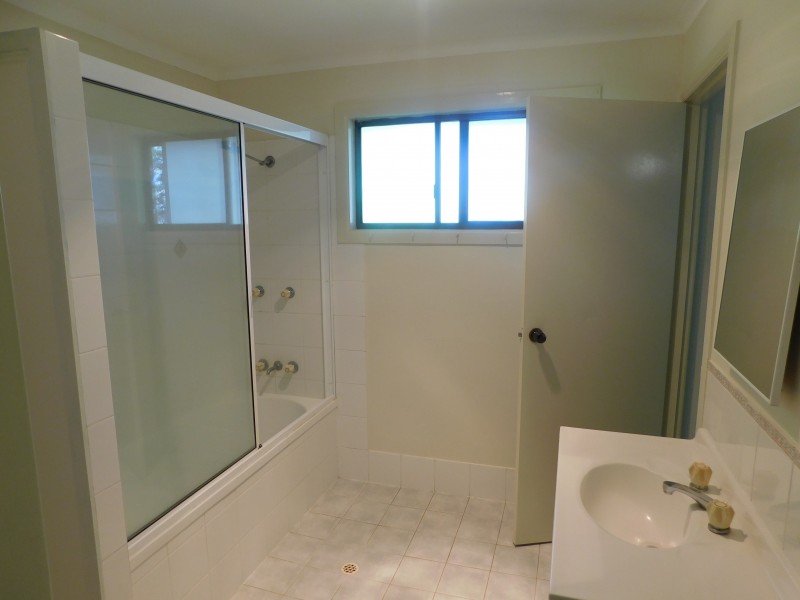 42 Ilumba St, Russell Island QLD 4184