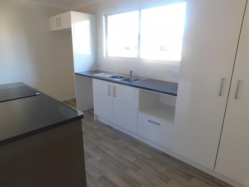 33 Zephyr Street, Russell Island QLD 4184