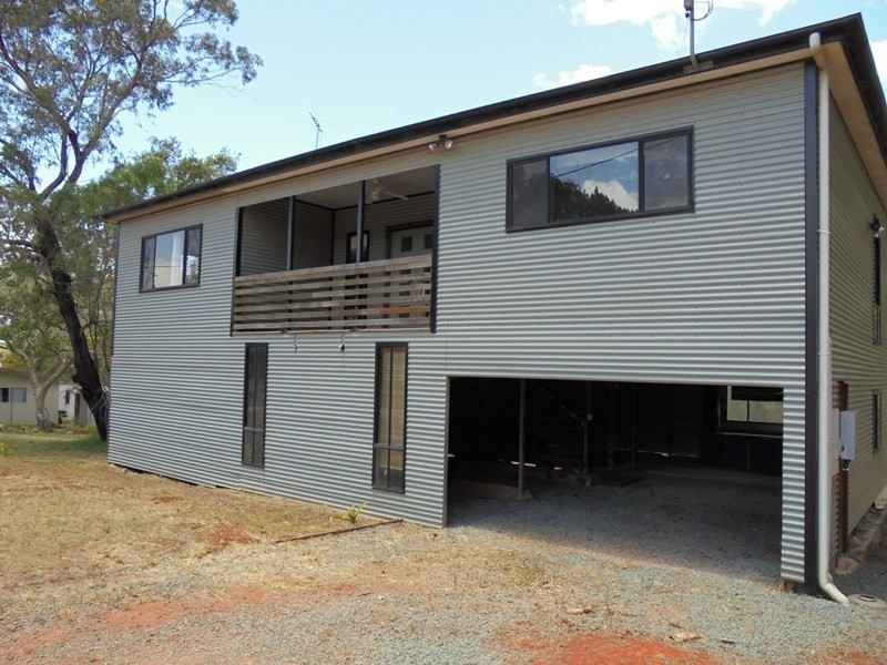 12 Harvey St, Russell Island QLD 4184