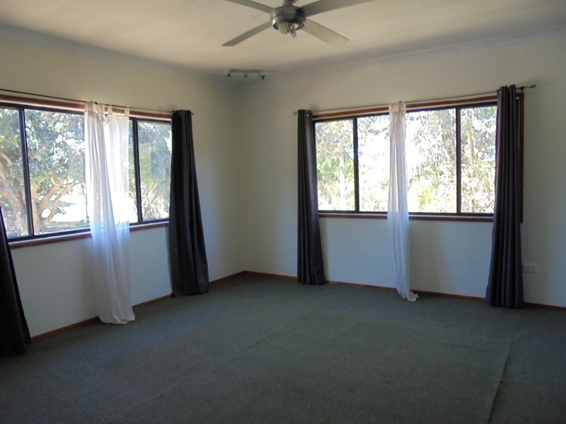 12 Harvey St, Russell Island QLD 4184