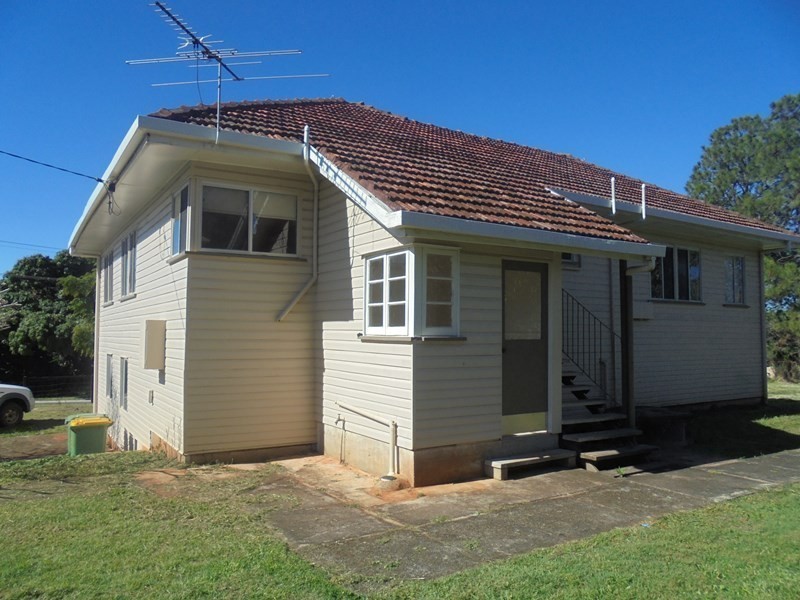 2 Highland St, Russell Island QLD 4184