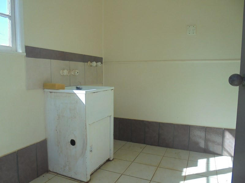 2 Highland St, Russell Island QLD 4184
