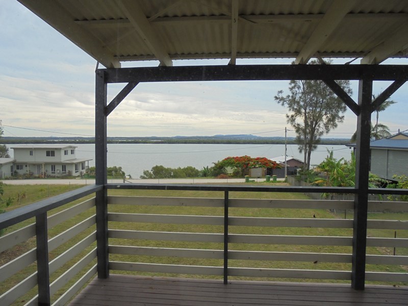 33 Mark Rd, Russell Island QLD 4184