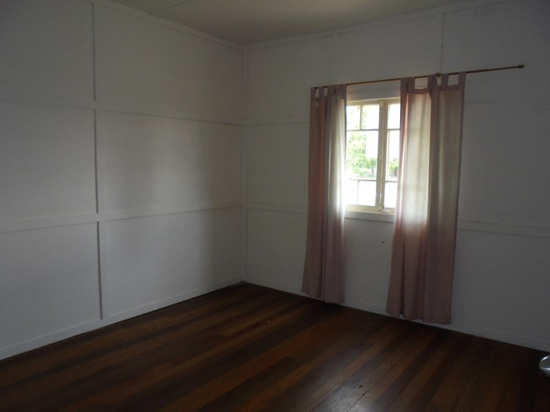 33 Mark Rd, Russell Island QLD 4184