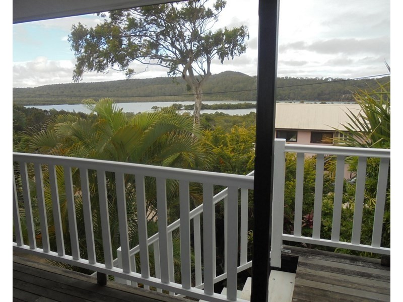 13 Naples Dr, Russell Island QLD 4184