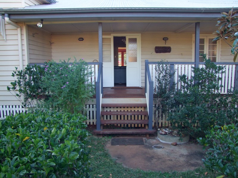 1 Willes St, Russell Island QLD 4184