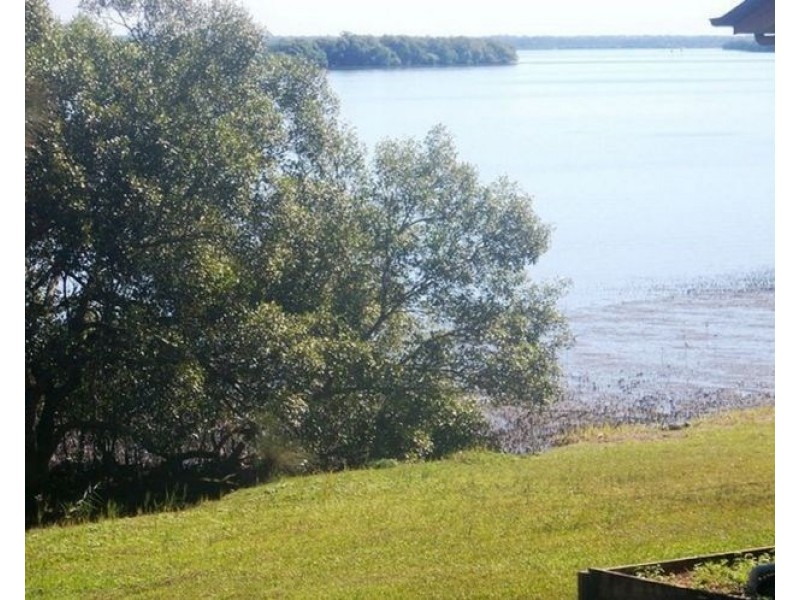 9 Binalong Street, Russell Island QLD 4184