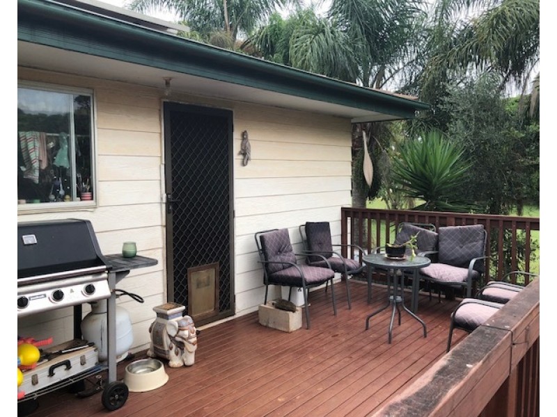 1-3 Bernborough St, Russell Island QLD 4184