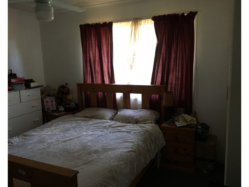 1-3 Bernborough St, Russell Island QLD 4184