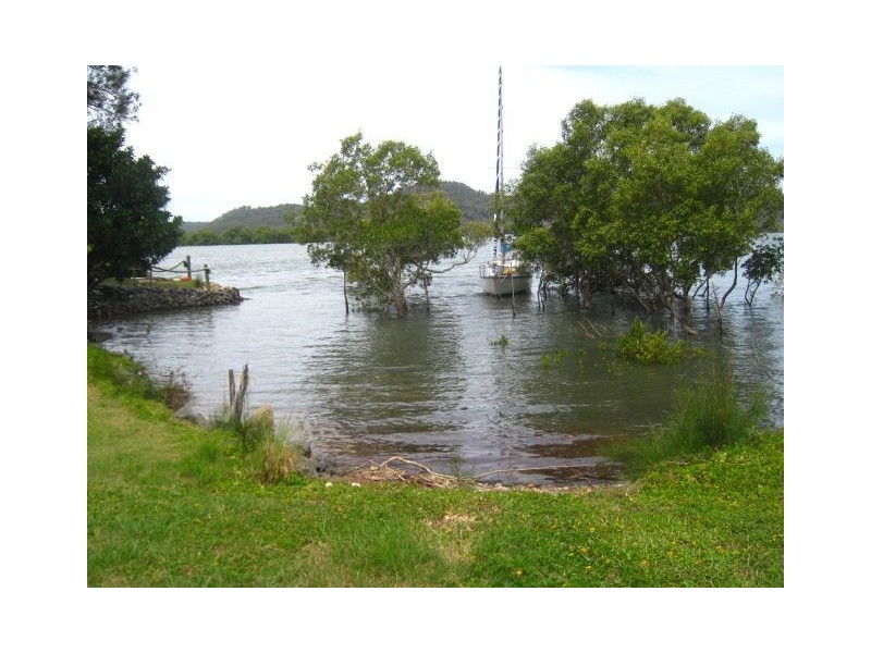 5 Venus Ct, Russell Island QLD 4184
