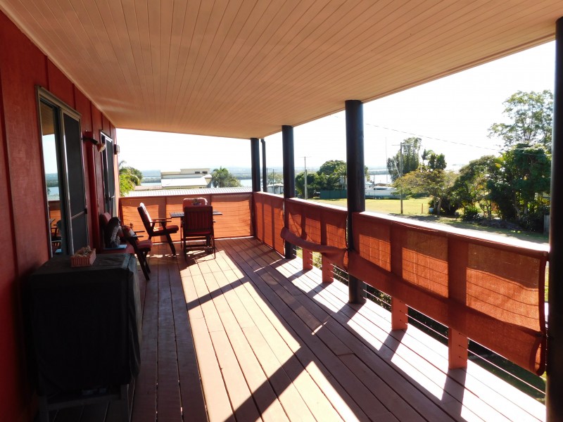 6 Panorama Ave, Russell Island QLD 4184