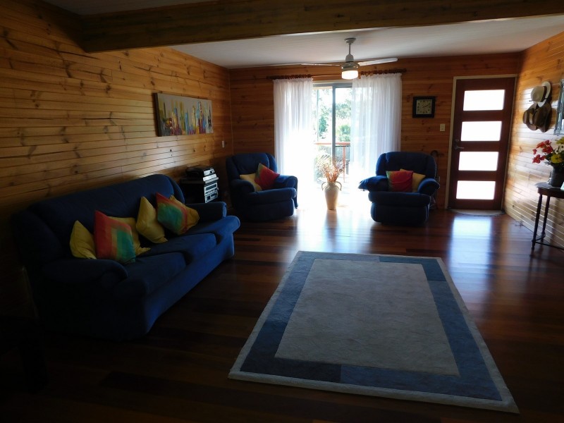 6 Panorama Ave, Russell Island QLD 4184