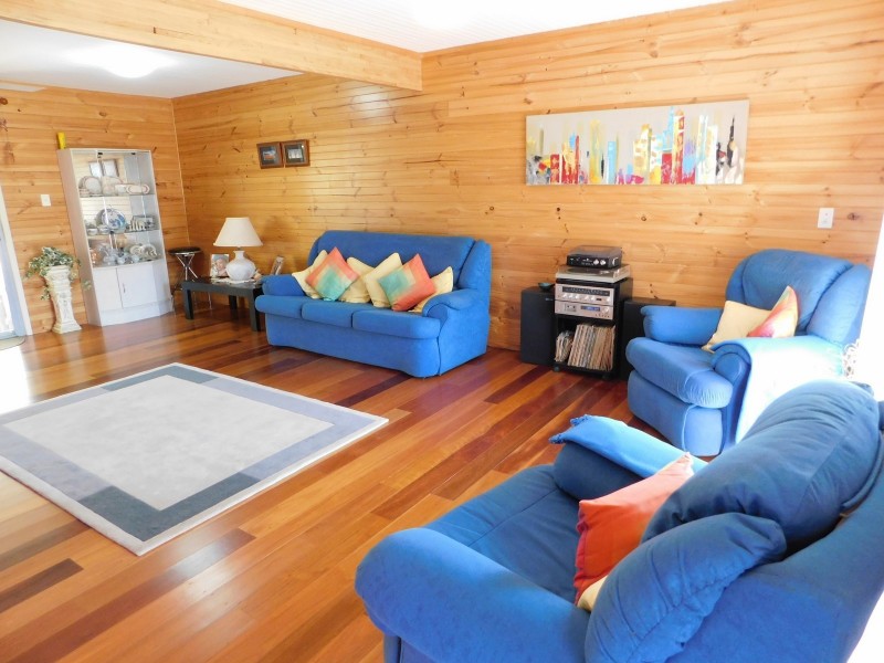 6 Panorama Ave, Russell Island QLD 4184