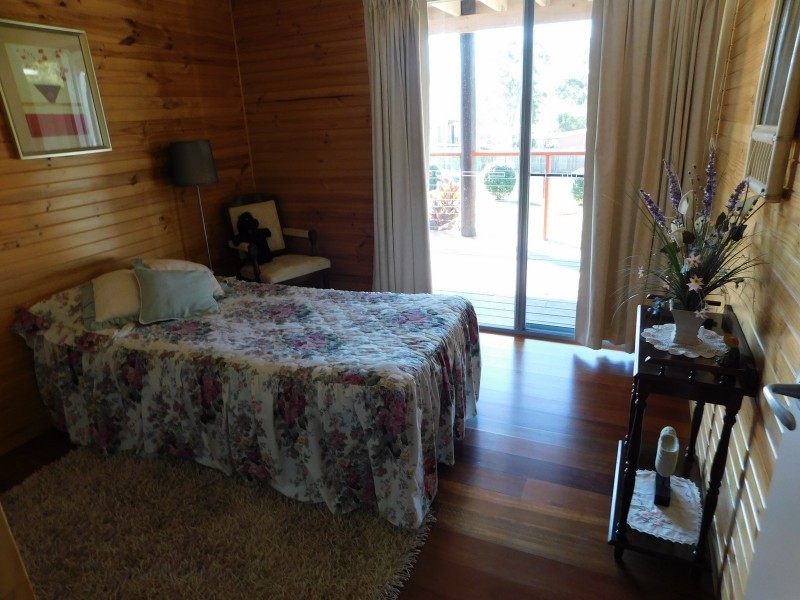 6 Panorama Ave, Russell Island QLD 4184