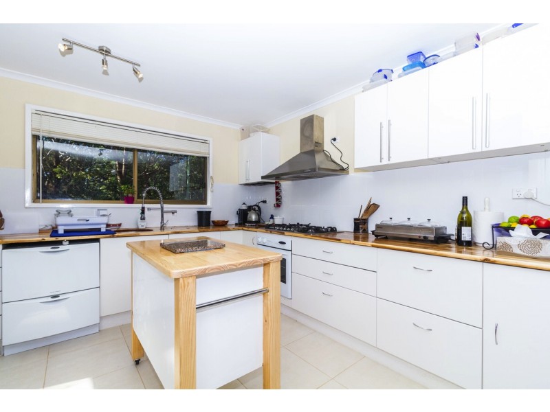 3 Alofi St, Russell Island QLD 4184