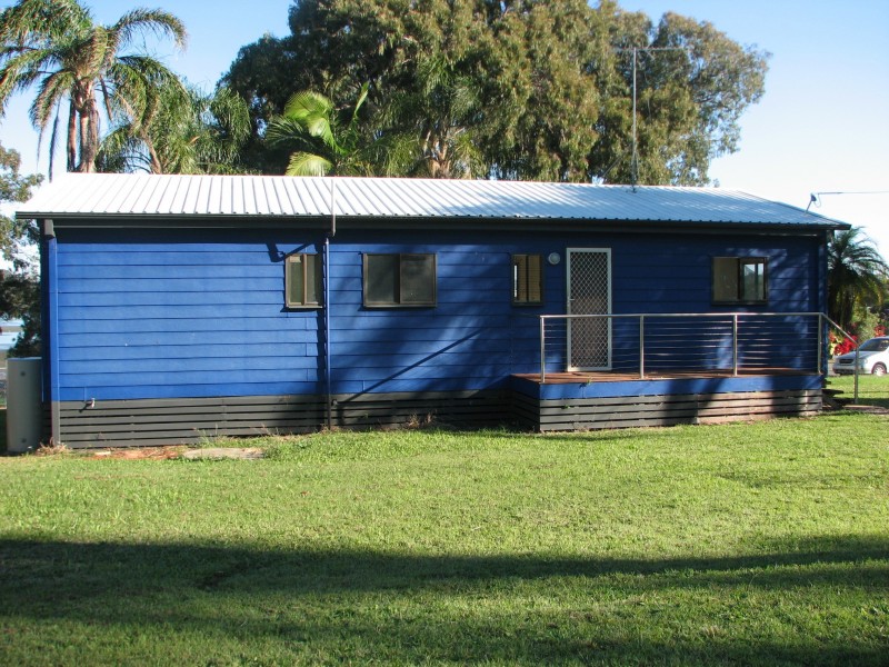 128 Canaipa Point Dr, Russell Island QLD 4184