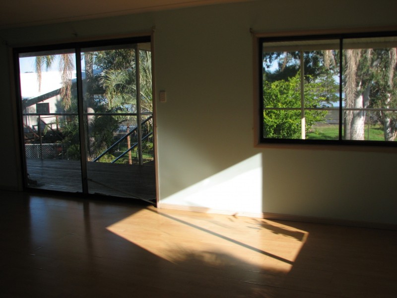 128 Canaipa Point Dr, Russell Island QLD 4184