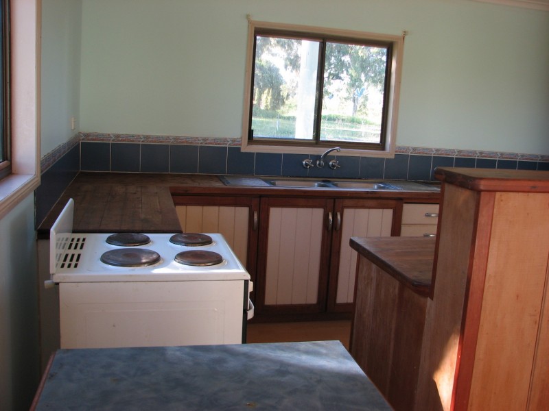 128 Canaipa Point Dr, Russell Island QLD 4184