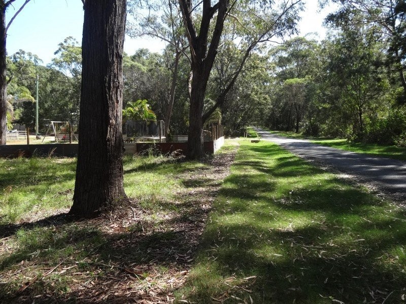 6 Villa Wood Road, Russell Island QLD 4184