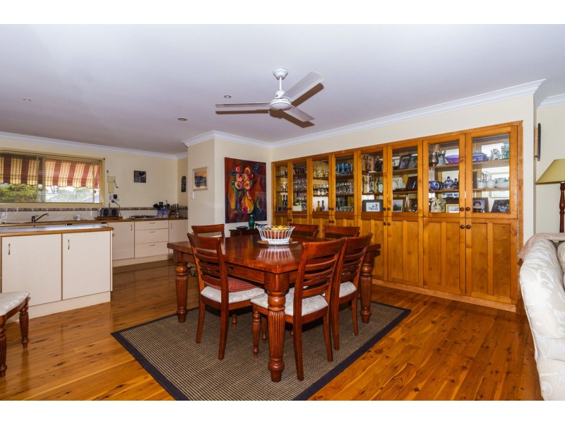 14 Oasis Drive, Russell Island QLD 4184