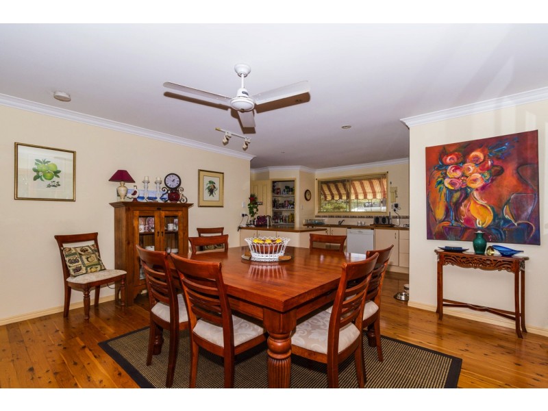 14 Oasis Drive, Russell Island QLD 4184