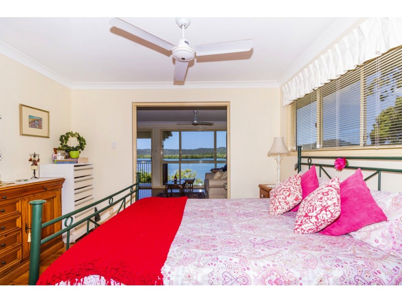 14 Oasis Drive, Russell Island QLD 4184