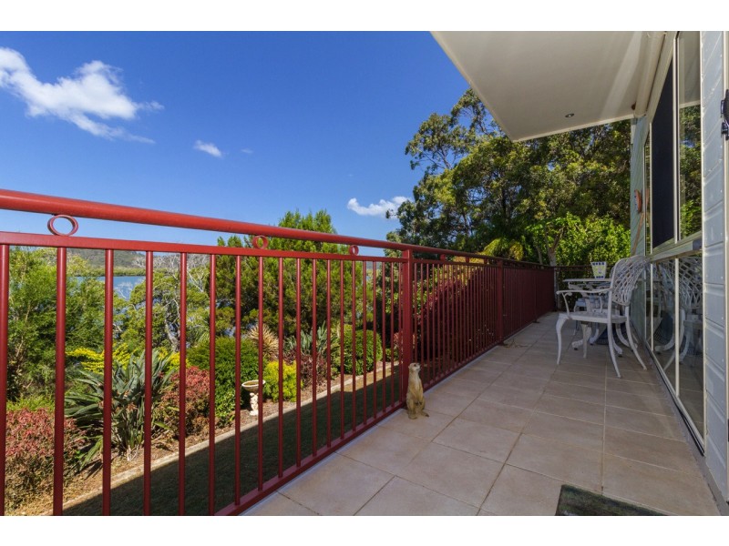 14 Oasis Drive, Russell Island QLD 4184
