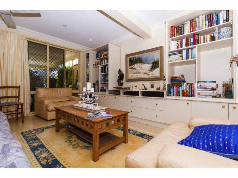 14 Oasis Drive, Russell Island QLD 4184