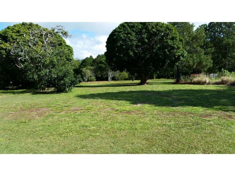 5 Sandra Street, Russell Island QLD 4184