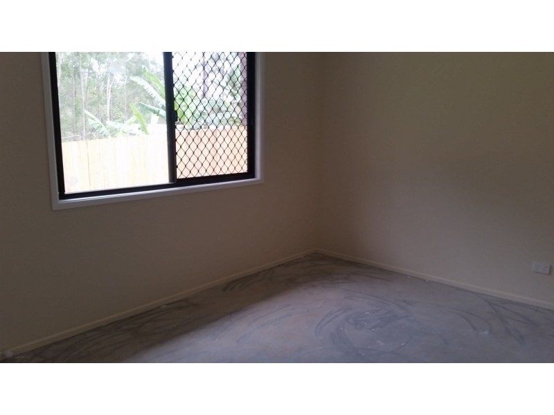 33 Dempsey Street, Russell Island QLD 4184