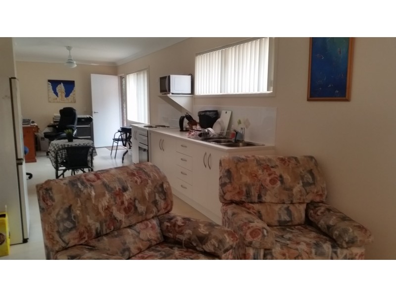 16 Azalea, Russell Island QLD 4184