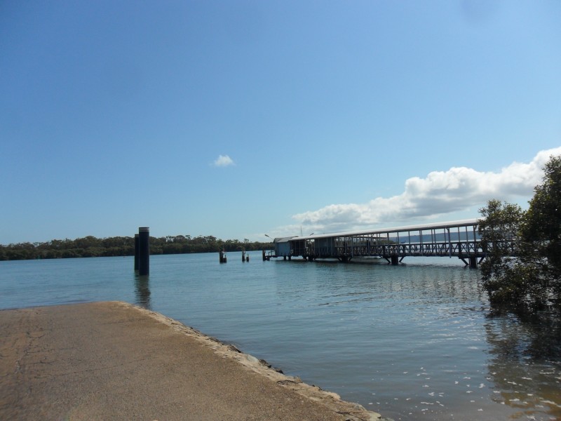 1 Richardson St, Russell Island QLD 4184