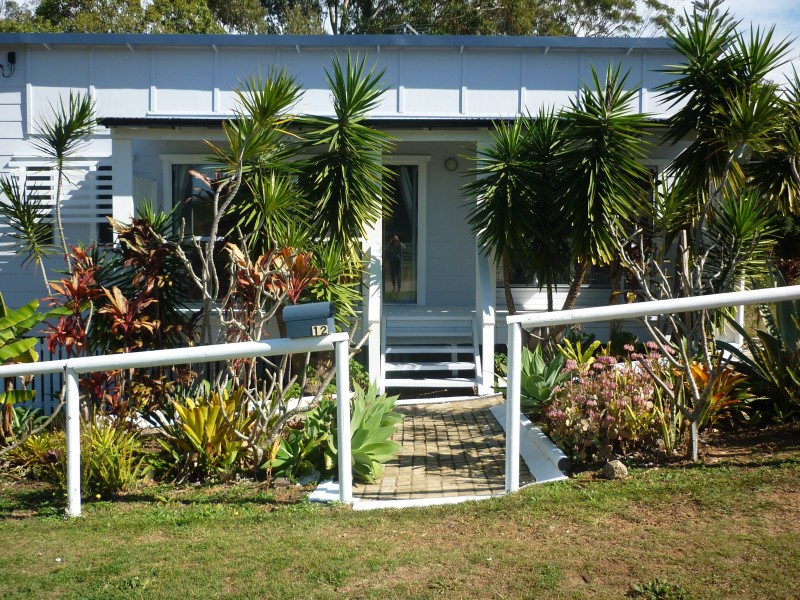12 Yacht St, Russell Island QLD 4184