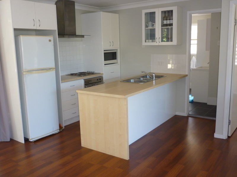 12 Yacht St, Russell Island QLD 4184